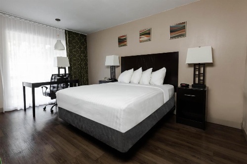 Vagabond Inn Oxnard image 23