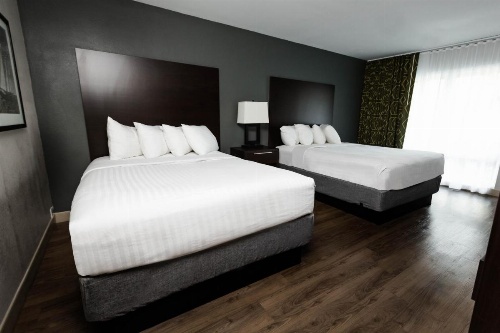 Vagabond Inn Oxnard image 5